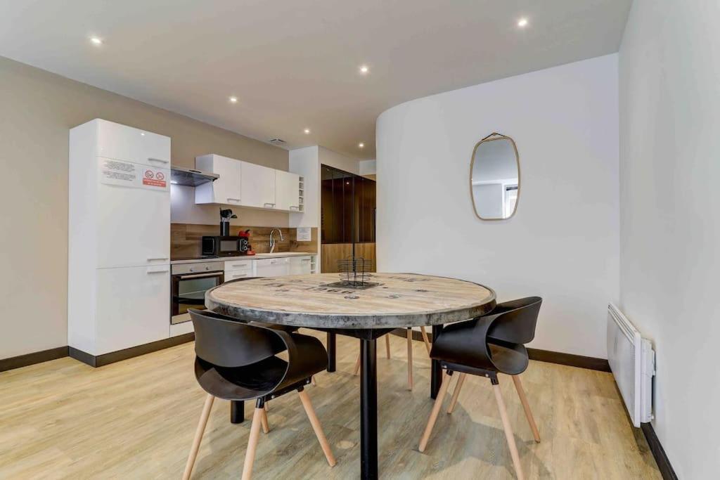 La Manufacture - Topdestination-Bourg - Centre Ville - Classe 3 Etoiles Екстер'єр фото